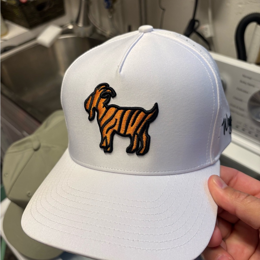 Waggle Tiger Goat Hat